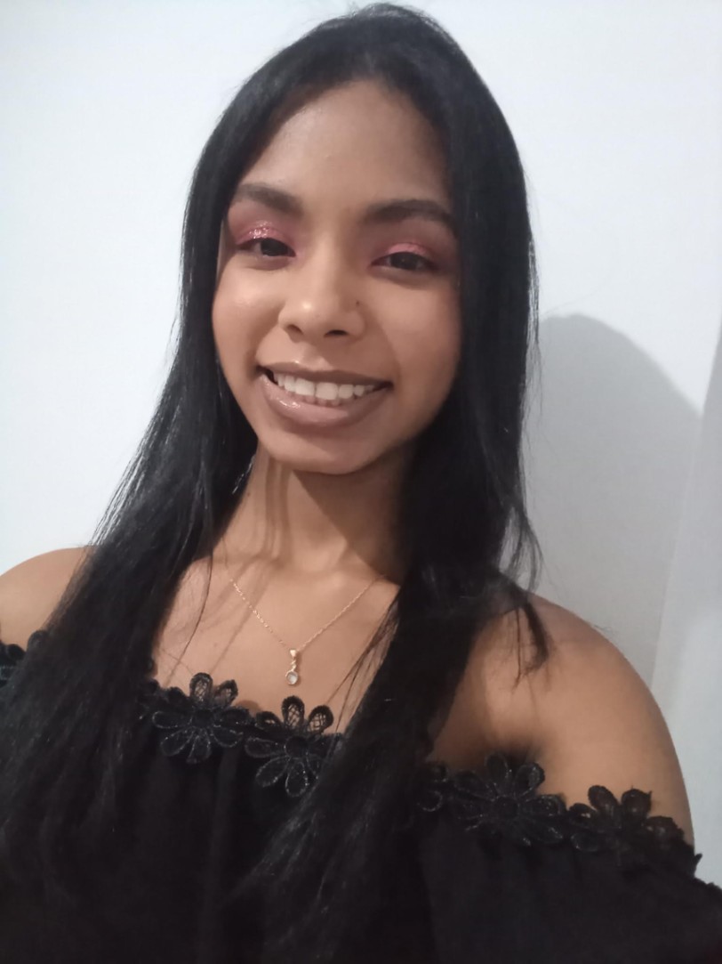 Luzia Samira Batista Santos 