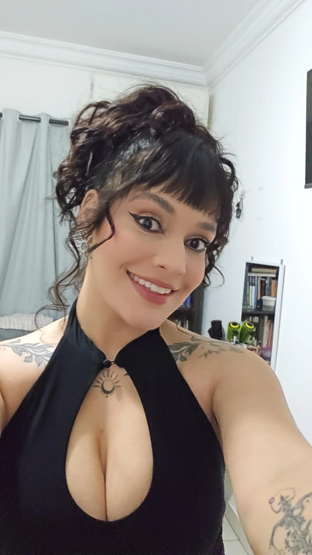 caroline rocha