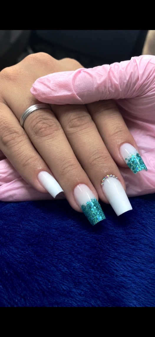 Trabalho de Nail Designer por Hemilly Vitoria em Paraíso (Polvilho), Cajamar — foto 8 de 8
