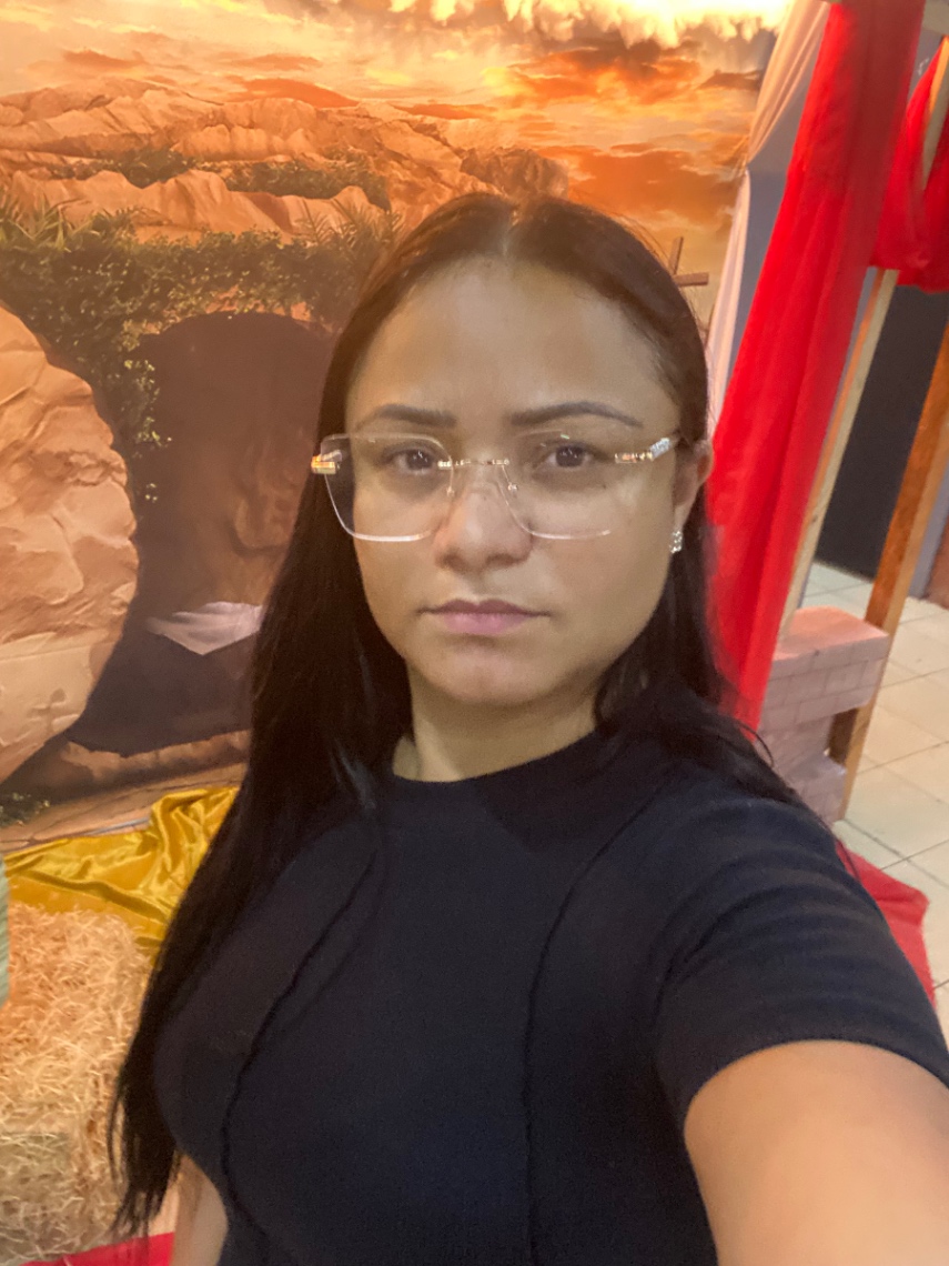 Erica Paula Santos Siqueira