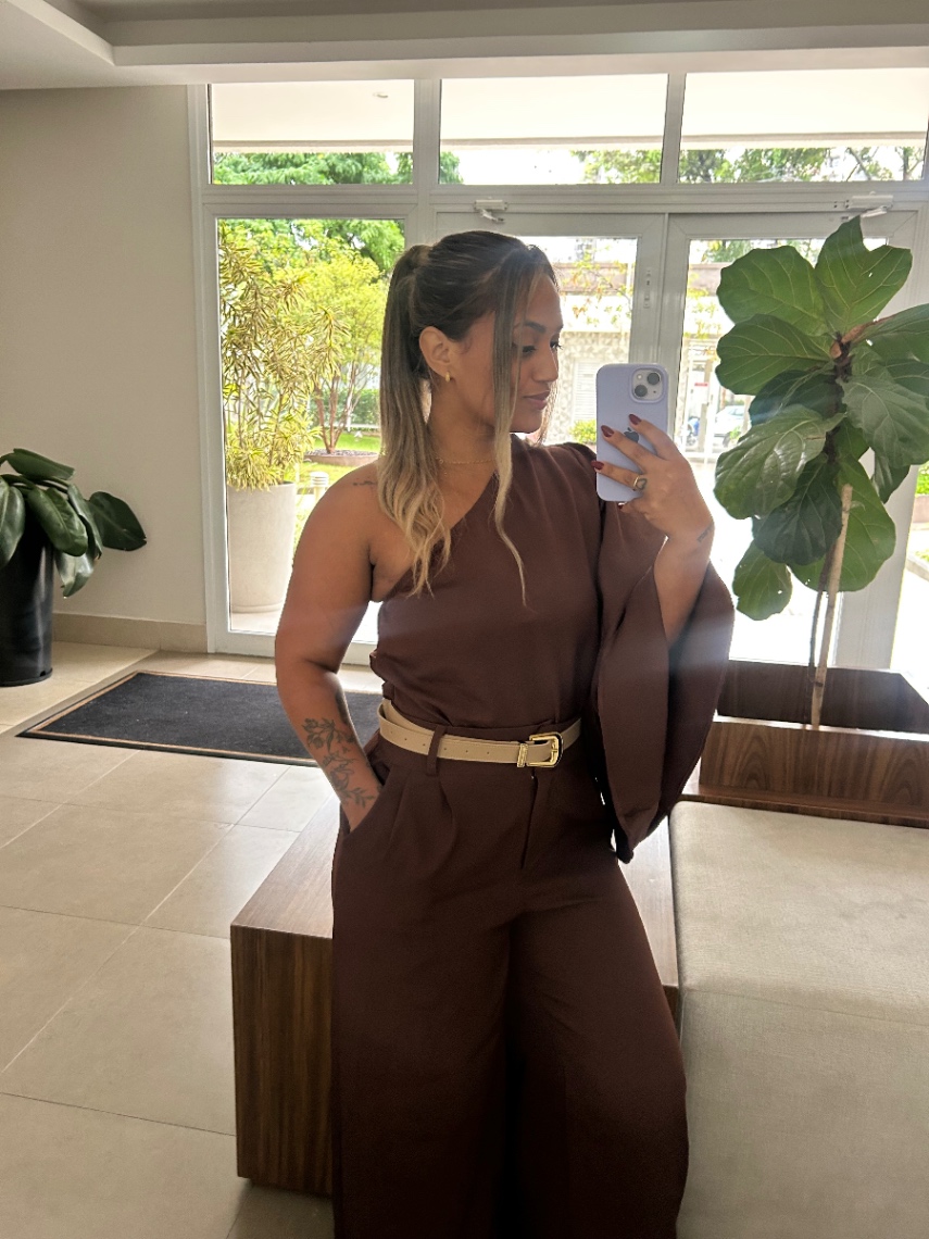 Júlia Viana 