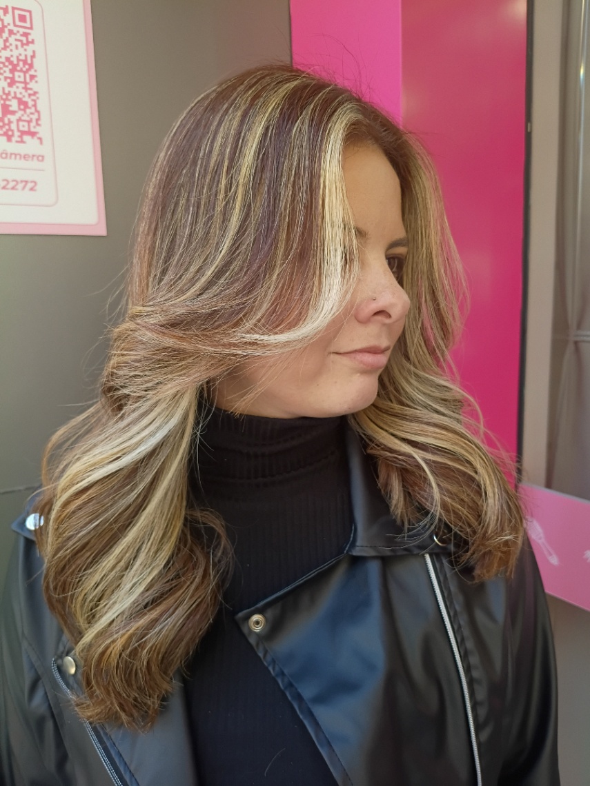 Trabalho de Recepcionista por Gabriella da Silva Santos em José Menino, Santos