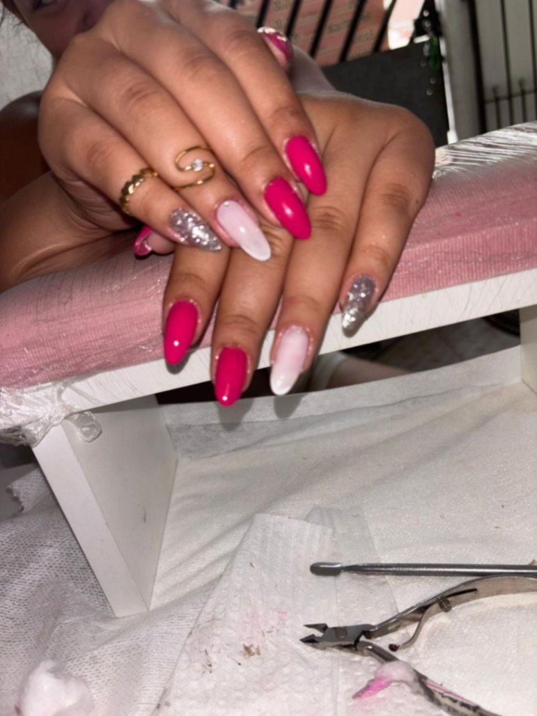 Trabalho de Manicure/Pedicure por Débora em Jardim Paraíso, Guarulhos — foto 5 de 9