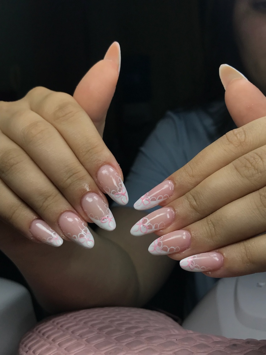Trabalho de Nail Designer por Mariana Azevedo em km 18, Osasco — foto 1 de 4
