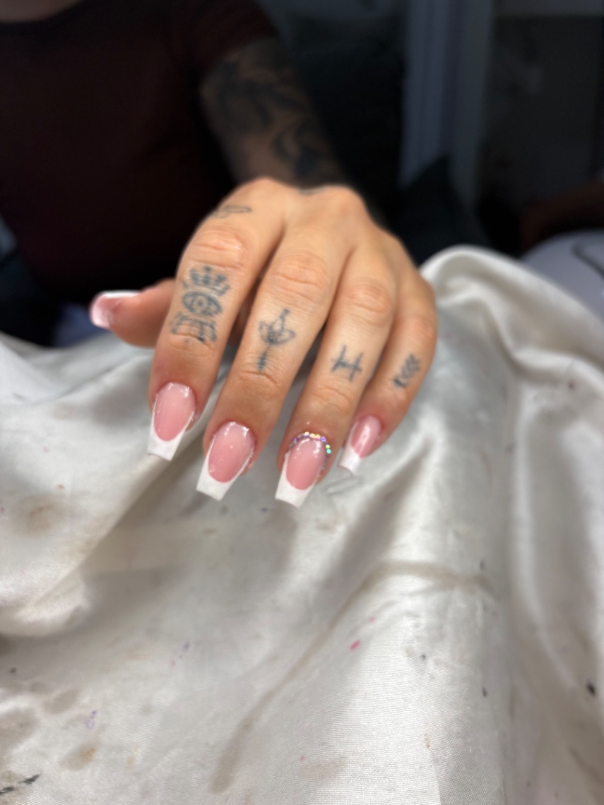 Trabalho de Nail Designer por samira de Oliveira Guimarães em Jardim Arco-Íris, Cotia — foto 5 de 11