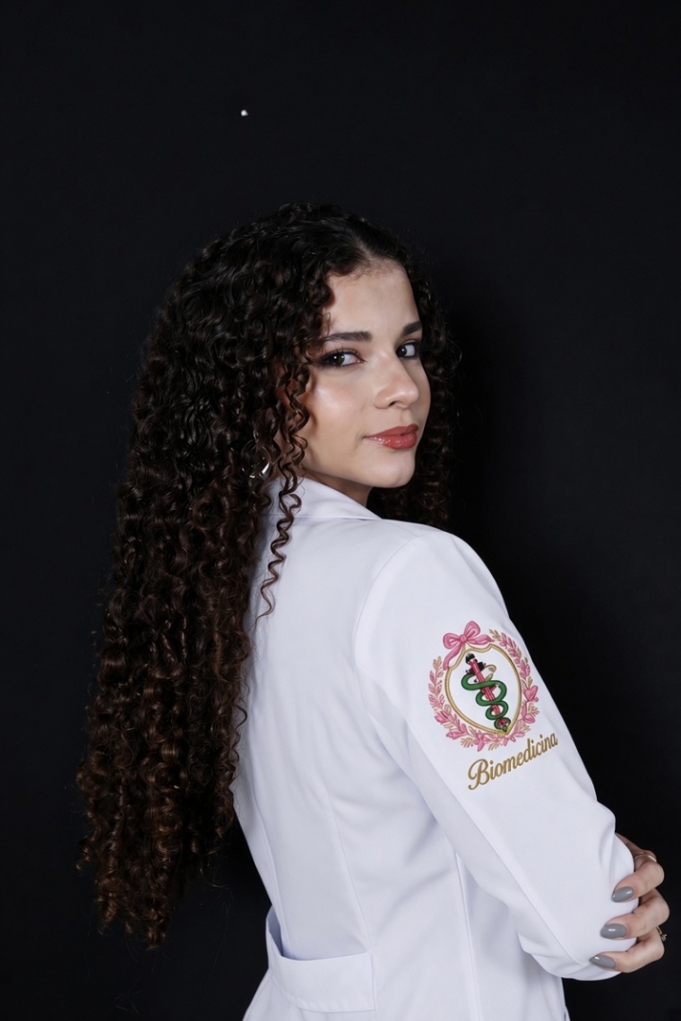 Yasmim Abrantes