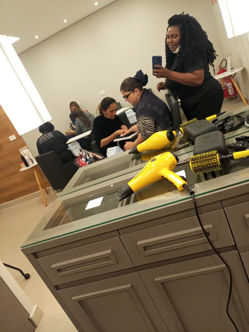 Trabalho de Manicure/Pedicure por Sheila Oliveira Santos em Terceira Divisão de Interlagos, São Paulo — foto 29 de 53