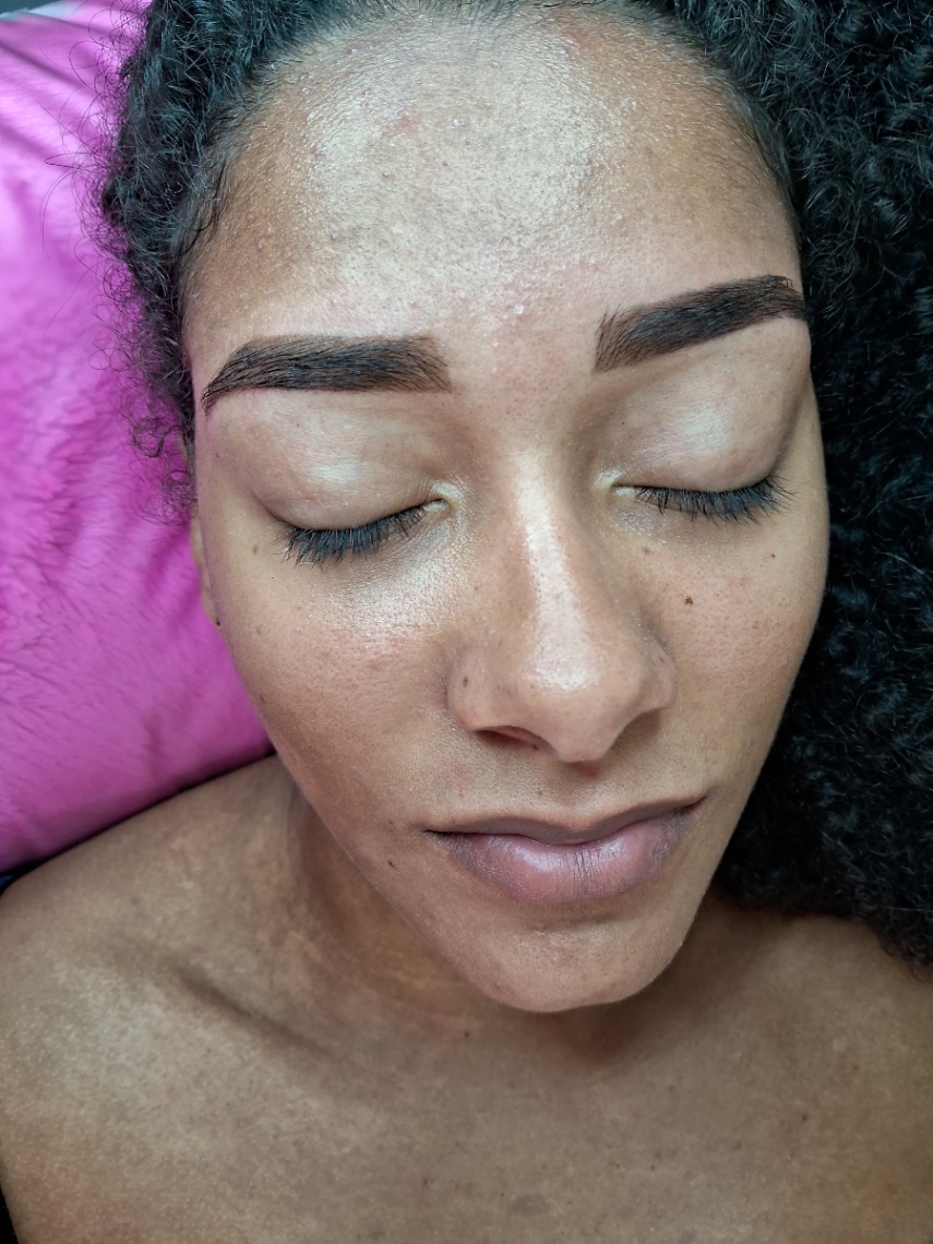 Trabalho de Designer de sobrancelha por Janaina Virginia Silva Dos Santos em Cidade Júlia, São Paulo — foto 2 de 9