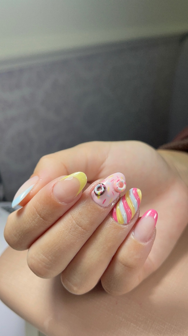 Trabalho de Manicure/Pedicure por Lorraine em Vila Lemos, Campinas — foto 1 de 4