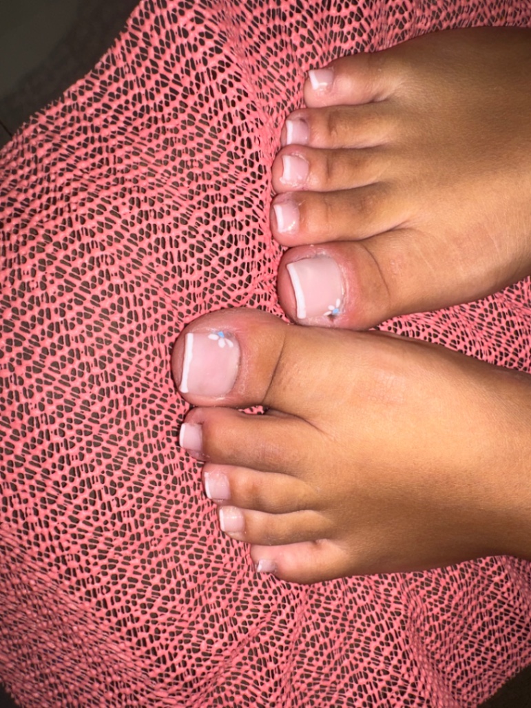 Trabalho de Manicure/Pedicure por Agatha Lima em Jardim Modelo, São Paulo — foto 1 de 3