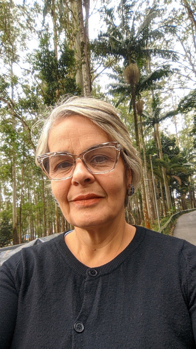 Luciana dos Santos Pereira 
