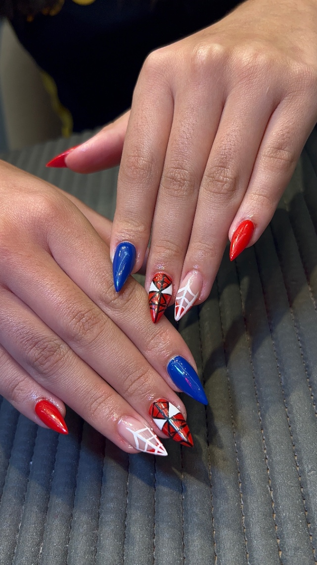 Trabalho de Manicure/Pedicure por Micaelly Vitória batista da silva em Cidade Tiradentes, São Paulo — foto 1 de 11