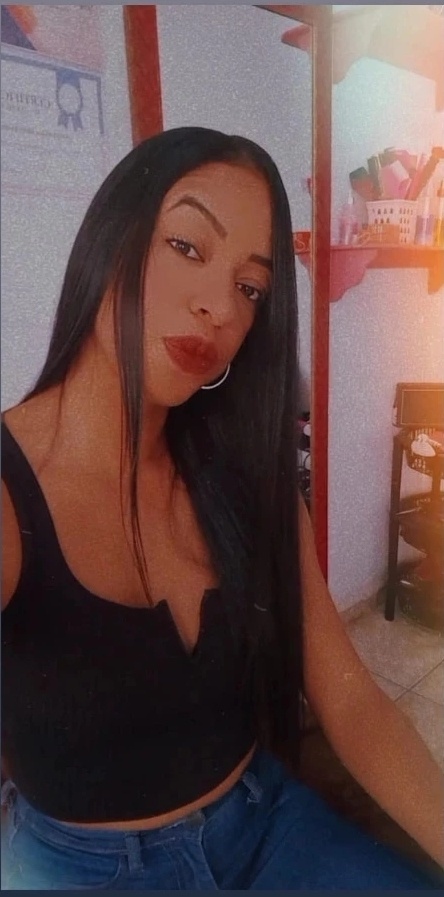 Gleyce Nubia Adabe Santos