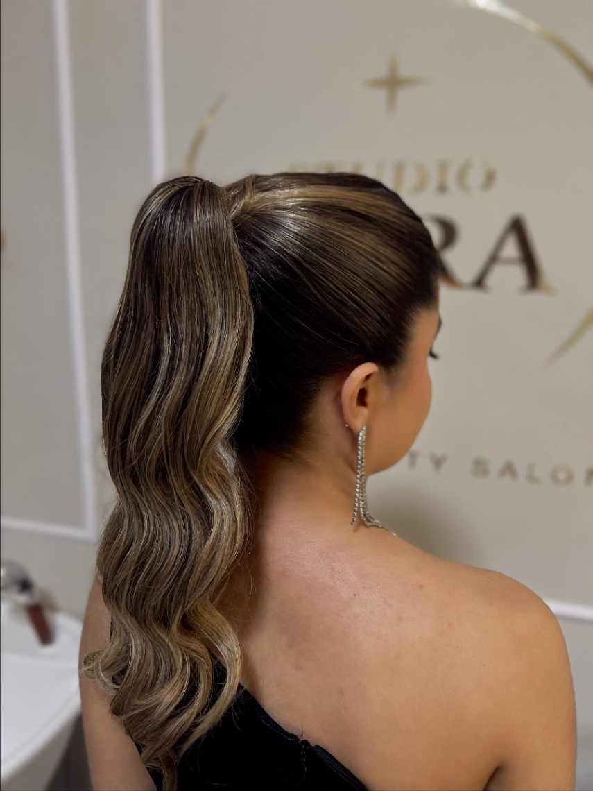 Trabalho de Cabeleireiro(a) por Paola Oliveira em Vila Buarque, São Paulo — foto 11 de 12