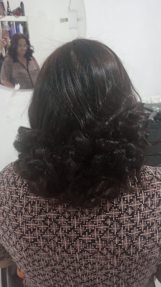 Trabalho de Auxiliar de cabeleireiro por Katia Spalaor em Vila Rosina, Caieiras — foto 8 de 11