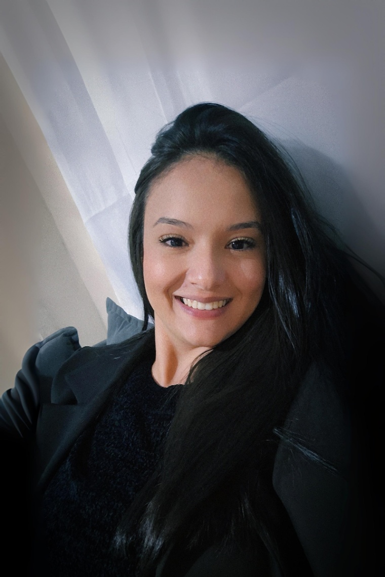 GISLAINE VITORIA TRINDADE DE OLIVEIRA