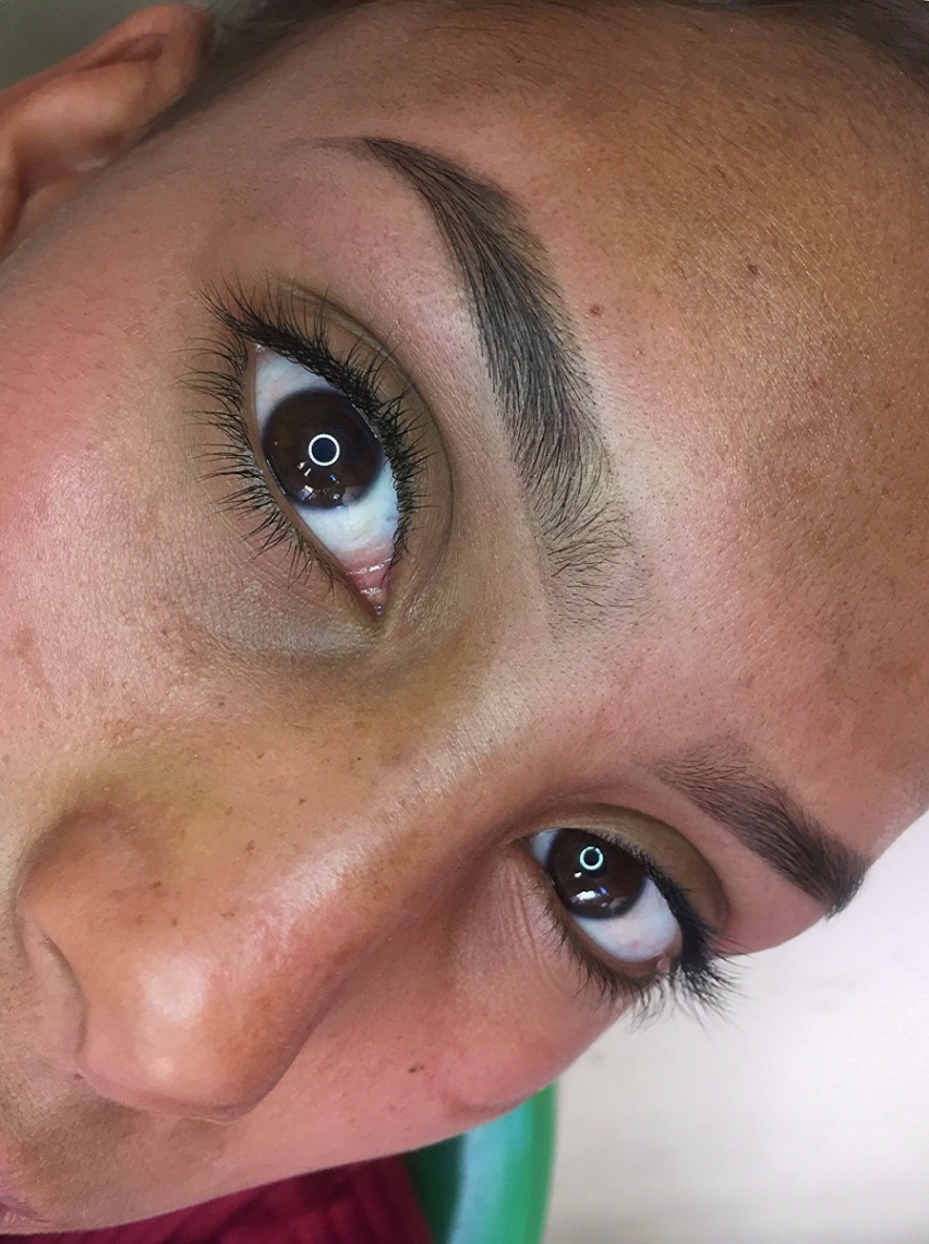 Trabalho de Designer de sobrancelha por Clécia Oliveira De Lima em Canhema, Diadema — foto 3 de 4