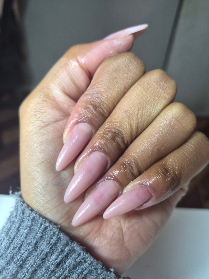 Trabalho de Nail Designer por Thais Stephanie em Jardim Paulista, Barueri — foto 3 de 17