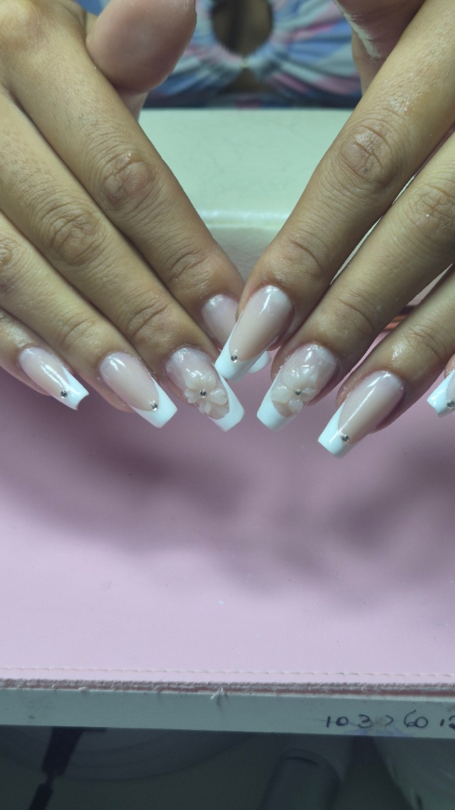Trabalho de Nail Designer por Thais Stephanie em Jardim Paulista, Barueri — foto 12 de 17