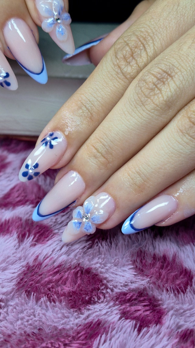 Trabalho de Nail Designer por Thais Stephanie em Jardim Paulista, Barueri — foto 14 de 17