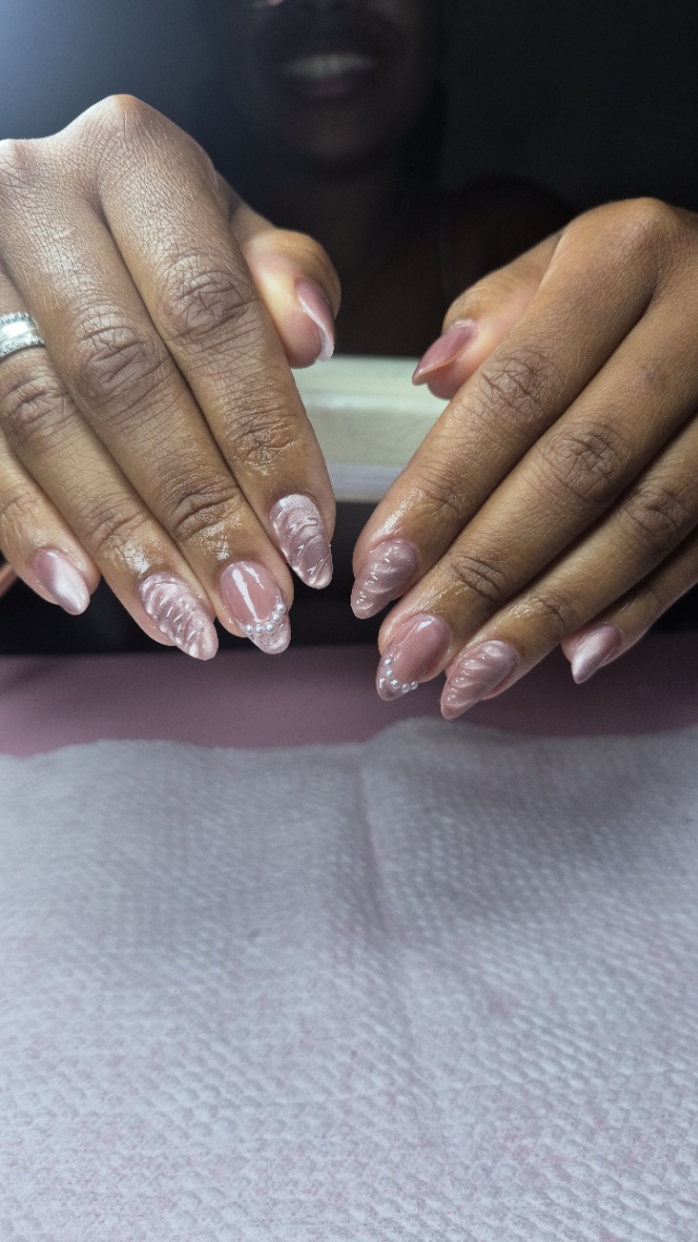 Trabalho de Nail Designer por Thais Stephanie em Jardim Paulista, Barueri — foto 16 de 17
