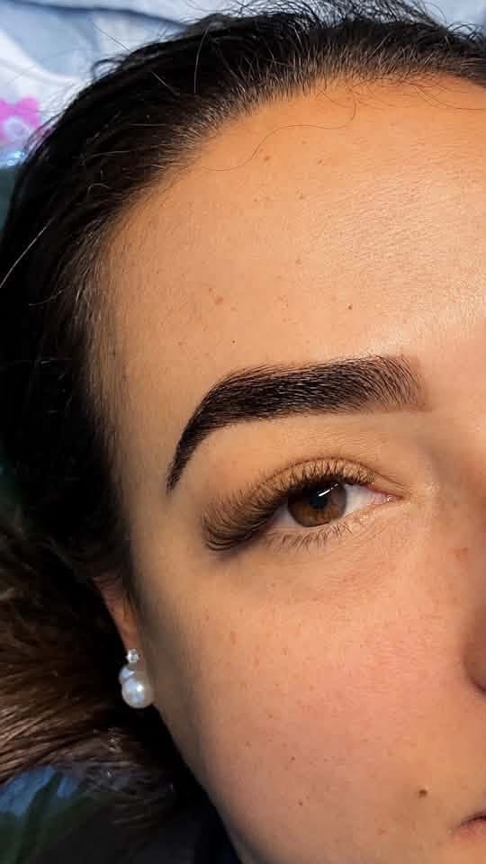 Trabalho de Designer de sobrancelha por Beatriz souza gimenes em Jardim Nova Itaquá, Itaquaquecetuba — foto 1 de 16