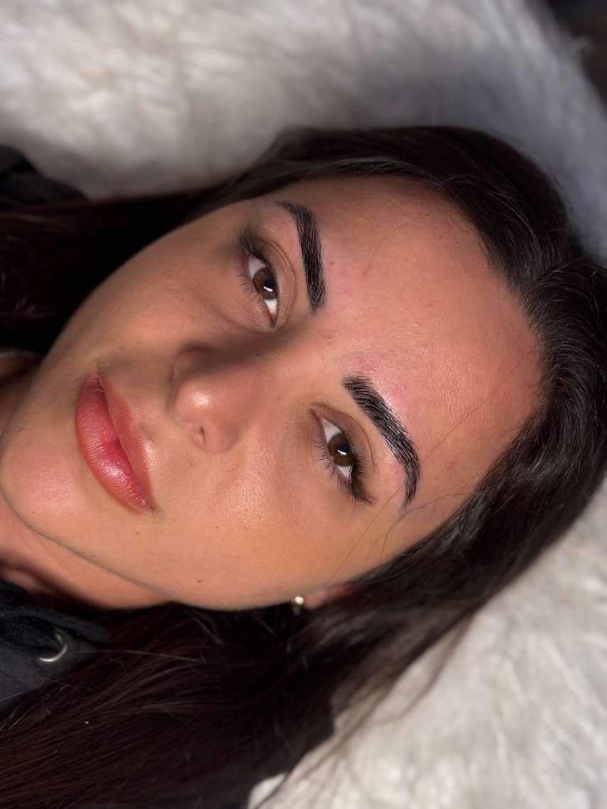 Trabalho de Designer de sobrancelha por Beatriz souza gimenes em Jardim Nova Itaquá, Itaquaquecetuba — foto 4 de 16