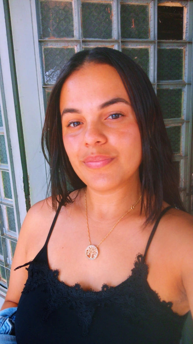 Elaine Pereira 