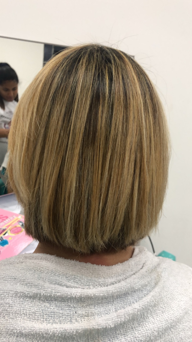 Trabalho de Auxiliar de cabeleireiro por Priscila Santos em Jardim Nakamura, São Paulo — foto 2 de 4