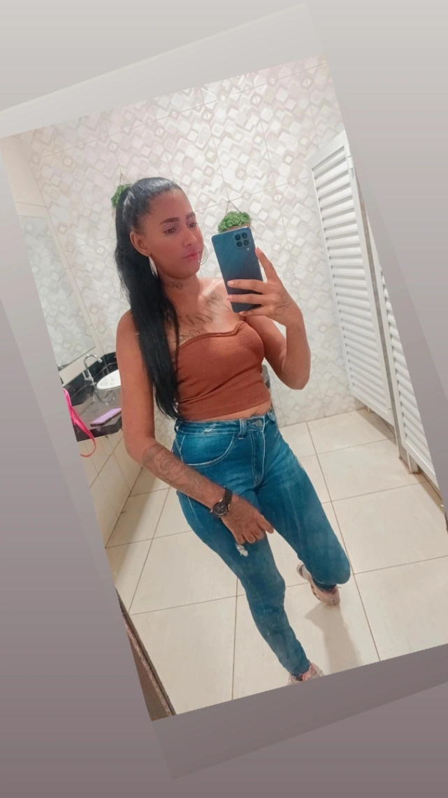 Nayra Rosario