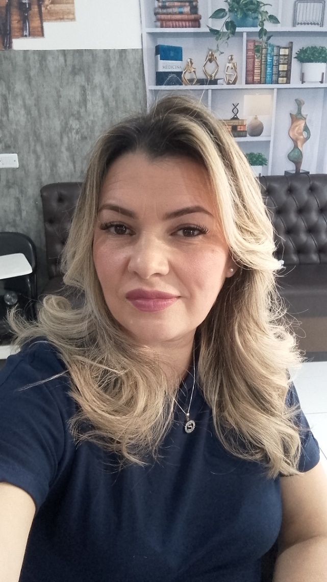Simone Albuquerque