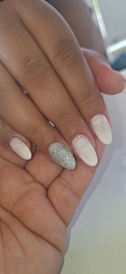 Trabalho de Manicure/Pedicure por leila cova de souza em Parque Morumbi, Mogi das Cruzes — foto 23 de 28