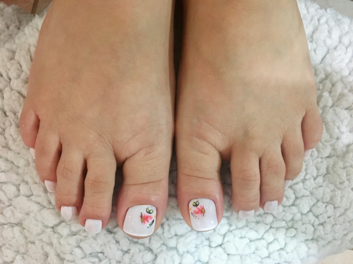 Trabalho de Manicure/Pedicure por Larissa Aquino em Água Chata, Guarulhos — foto 1 de 15