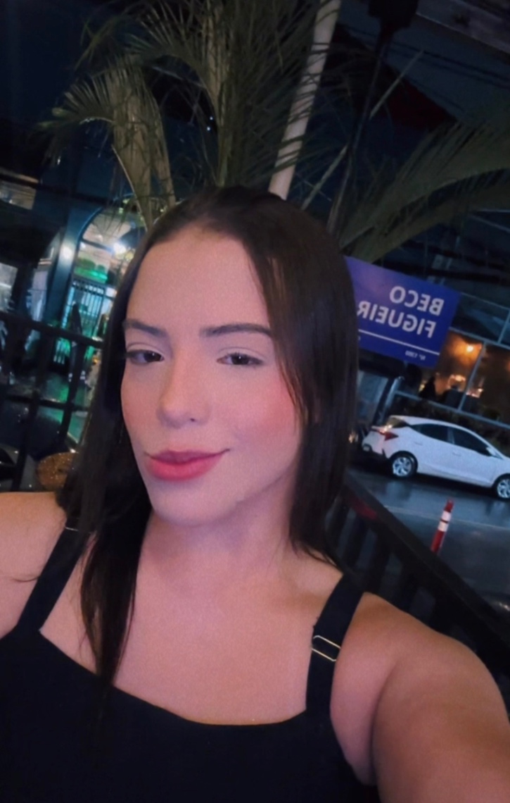 Larissa queiros silva 