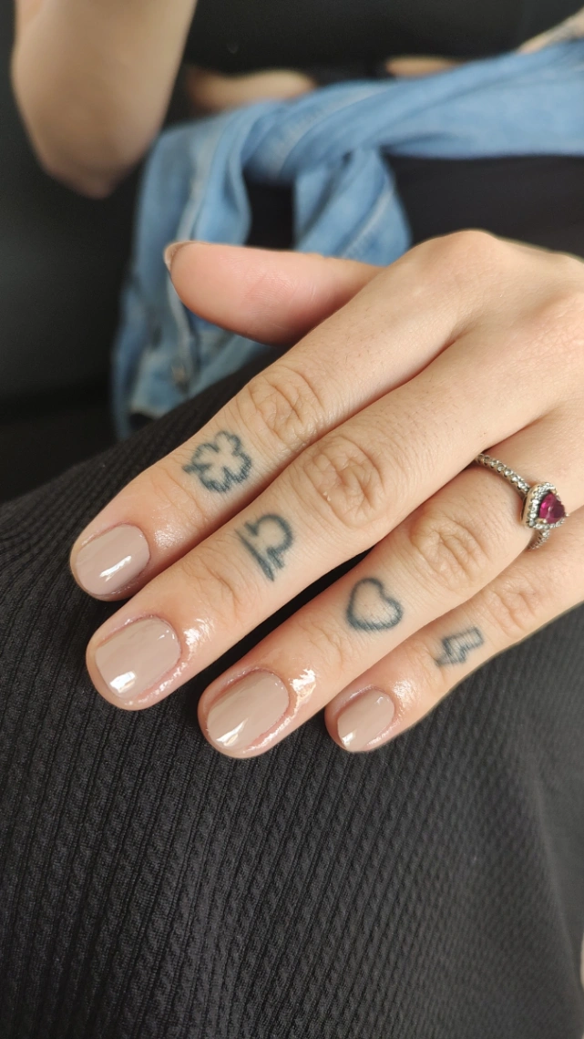 Trabalho de Manicure/Pedicure por Cris Dayane em Vila Ema, São Paulo — foto 2 de 4
