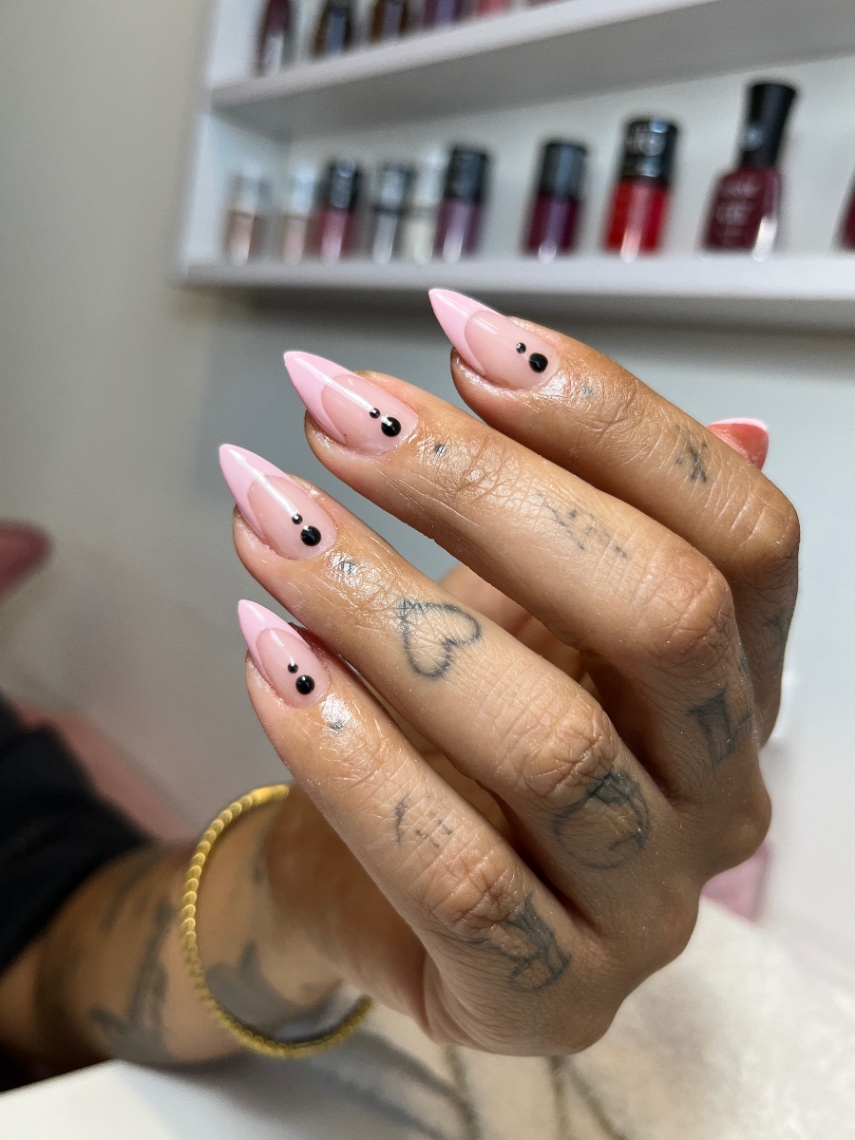 Trabalho de Manicure/Pedicure por Isabella Oliveira em Planalto Paulista, São Paulo — foto 1 de 7