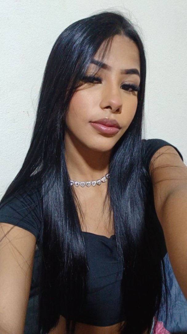 Nicolle Victoria Fernandes caravante