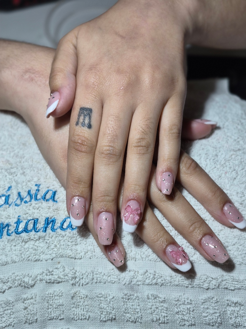 Trabalho de Manicure/Pedicure por Cassia Da Silva Santana em Vila Lourdes, Carapicuíba — foto 1 de 4