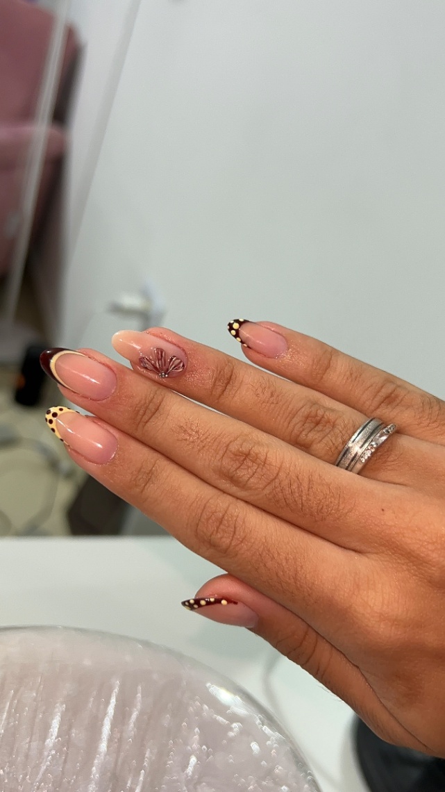 Trabalho de Manicure/Pedicure por Thais Soares em Chácara Vitápolis, Itapevi — foto 1 de 5
