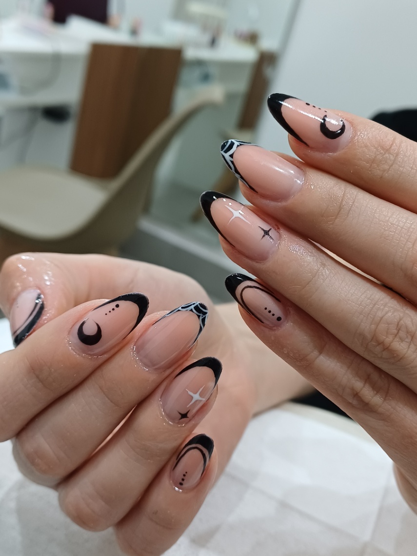 Trabalho de Manicure/Pedicure por Thais Soares em Chácara Vitápolis, Itapevi — foto 4 de 5