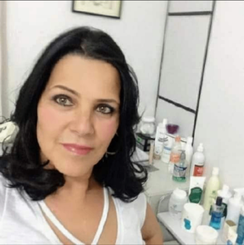 Eliana Ferreira Stopiello 
