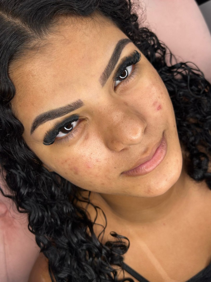 Trabalho de Lash Designer por Laysla Pereira em Setor Militar, Osasco — foto 1 de 2