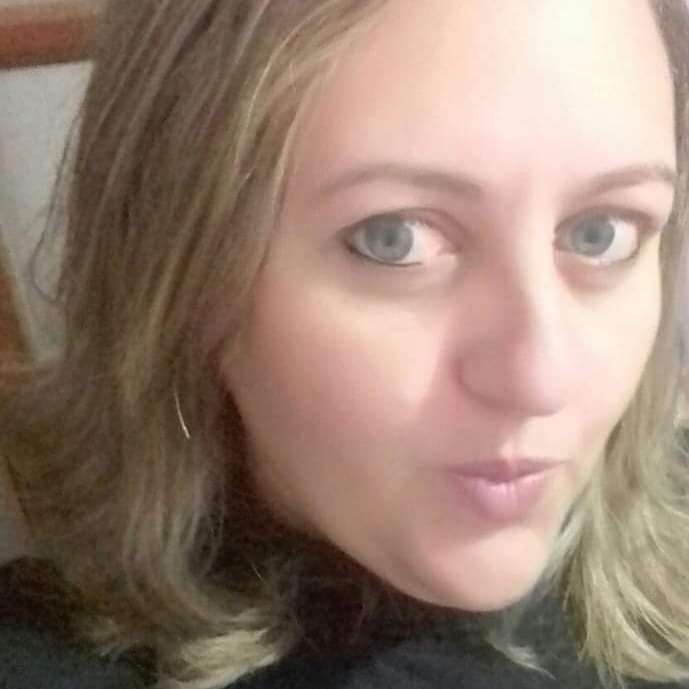 Kátia Cristina Mazza Fontes Oliveira 