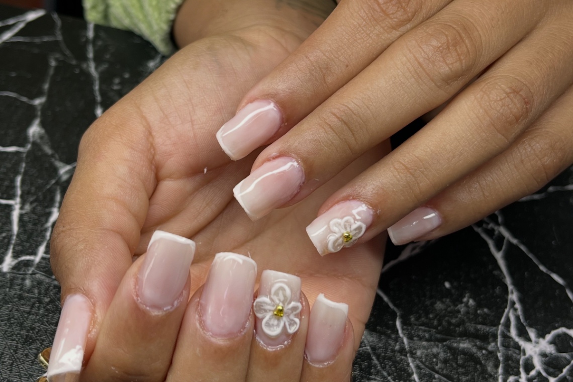 Trabalho de Manicure/Pedicure por Sarah Queiroz Bela em Vila Santa Rosa, Guarujá — foto 9 de 33