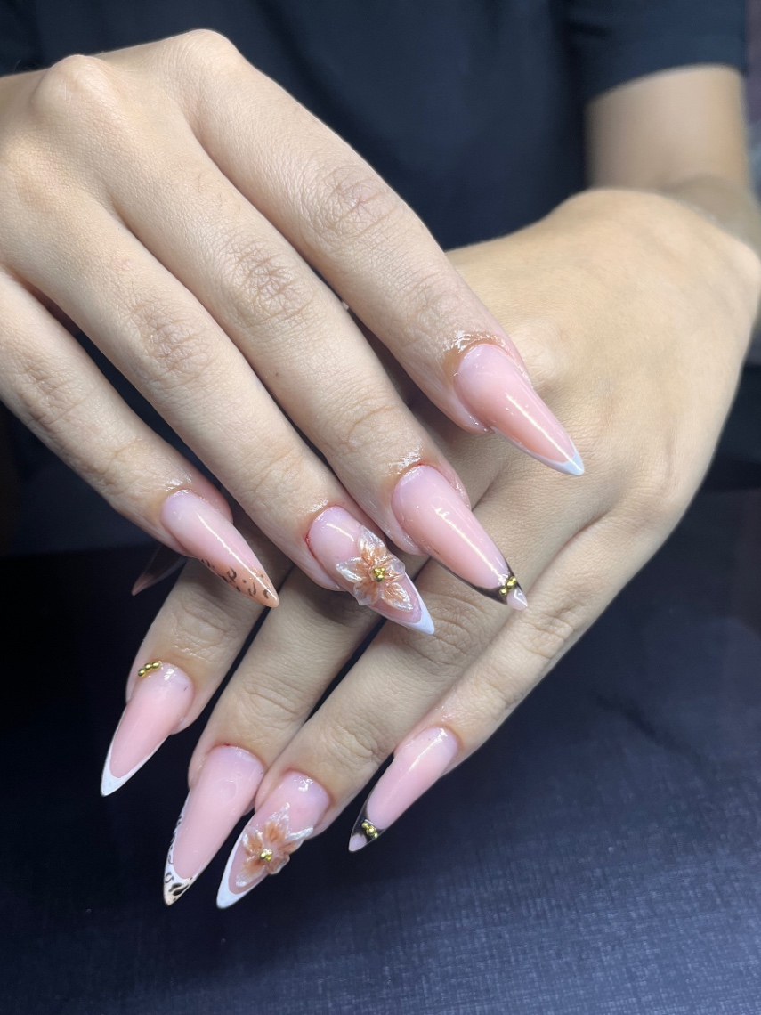 Trabalho de Manicure/Pedicure por Sarah Queiroz Bela em Vila Santa Rosa, Guarujá — foto 13 de 33