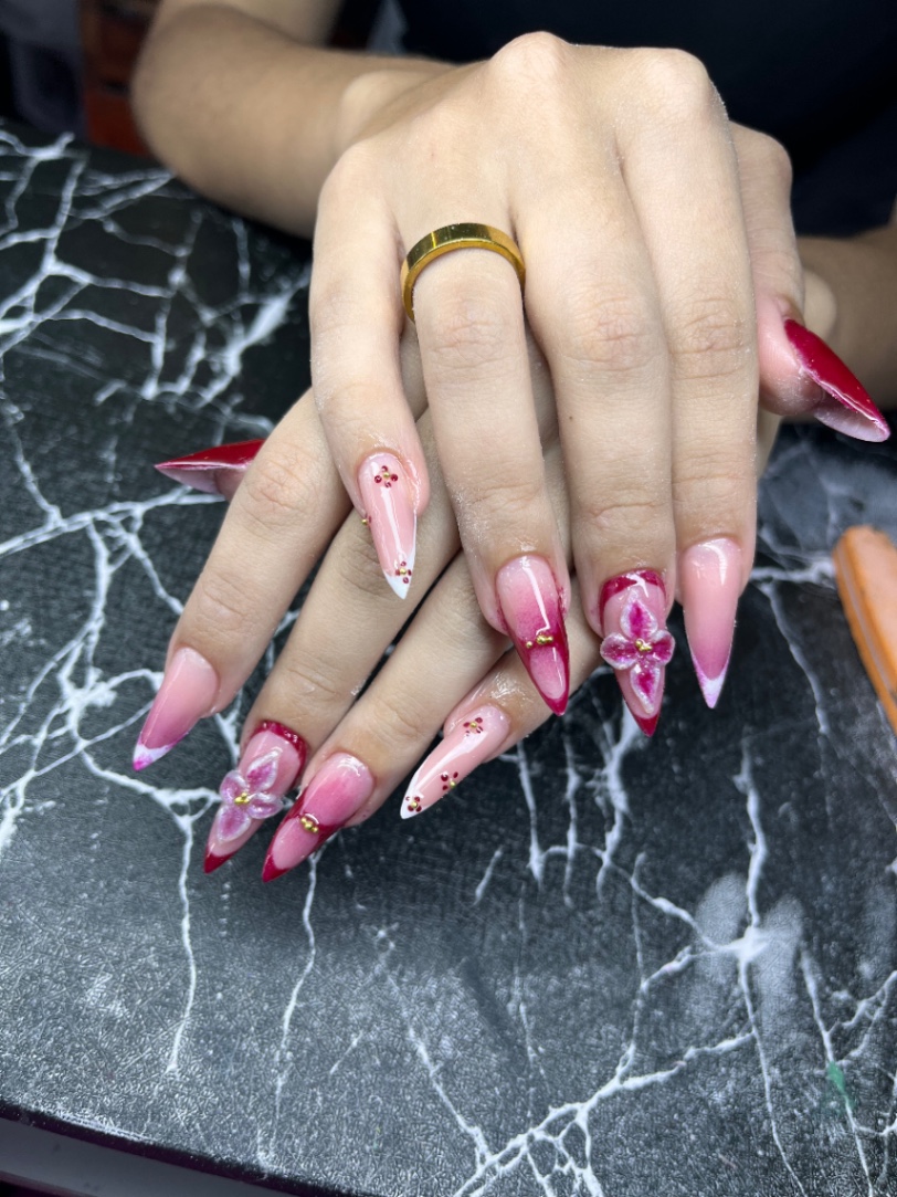 Trabalho de Manicure/Pedicure por Sarah Queiroz Bela em Vila Santa Rosa, Guarujá — foto 22 de 33