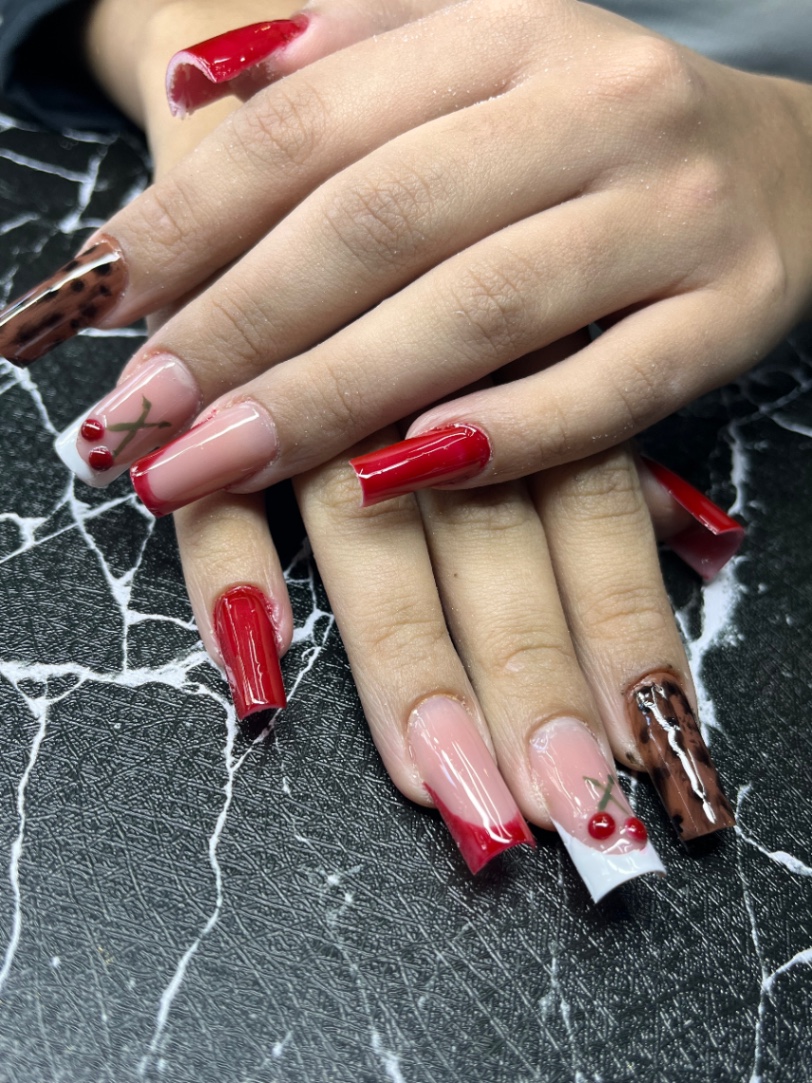 Trabalho de Manicure/Pedicure por Sarah Queiroz Bela em Vila Santa Rosa, Guarujá — foto 33 de 33