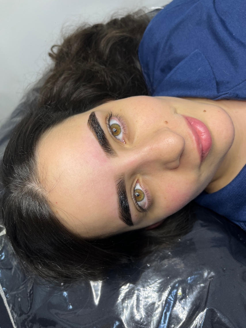 Trabalho de Designer de sobrancelha por Laysa Evellyn em Montanhão, São Bernardo do Campo — foto 33 de 63