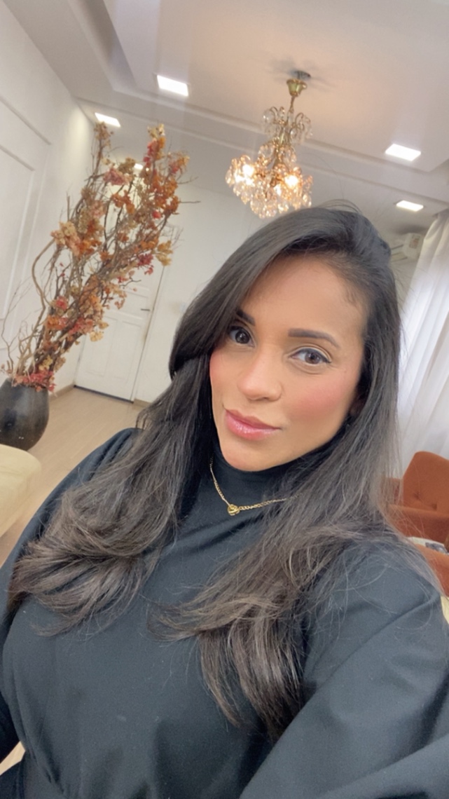 Luciana Calheiros 