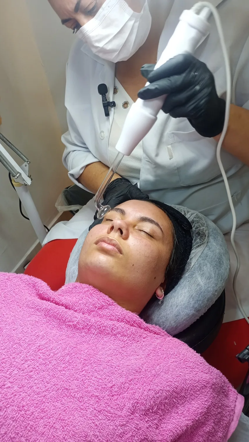 Trabalho de Esteticista por Edilamar Santana do Carmo em Vila UrsulinaUrsulina , Itaquaquecetuba — foto 14 de 26